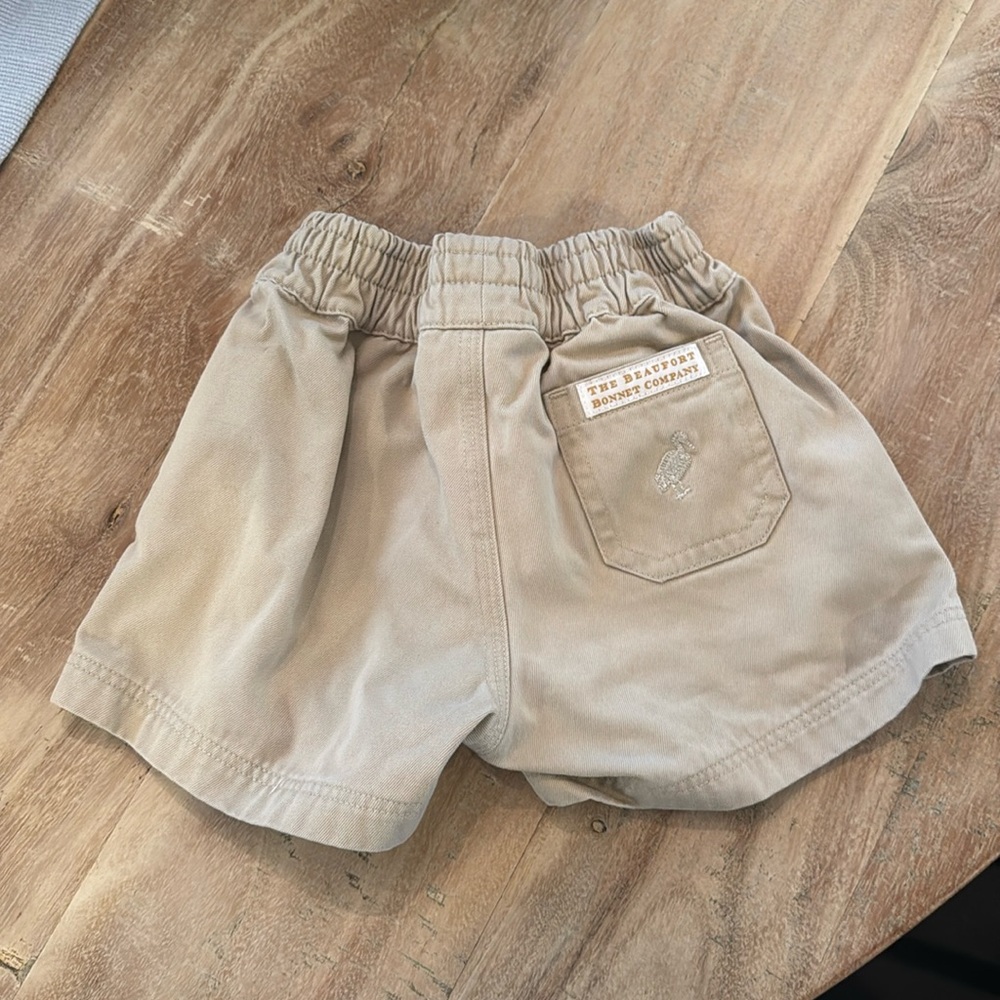 2T Sheffield shorts